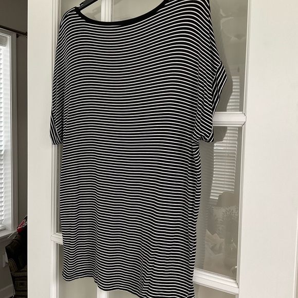 Cable & Gauge knit top EUC - Picture 2 of 3